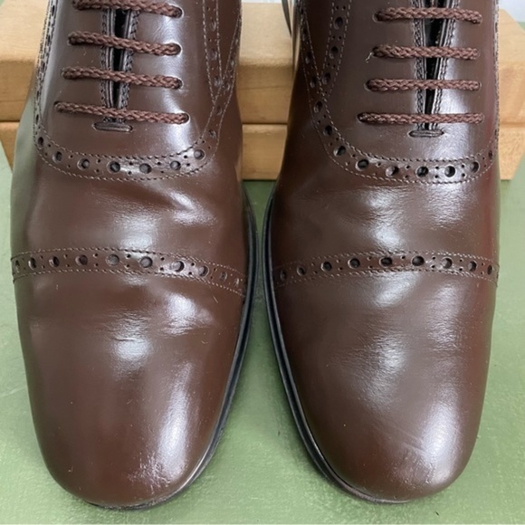 Gucci Unisex Perforated Oxfords in Chocolate Brown Leather *Italy* - Picture 3 of 16